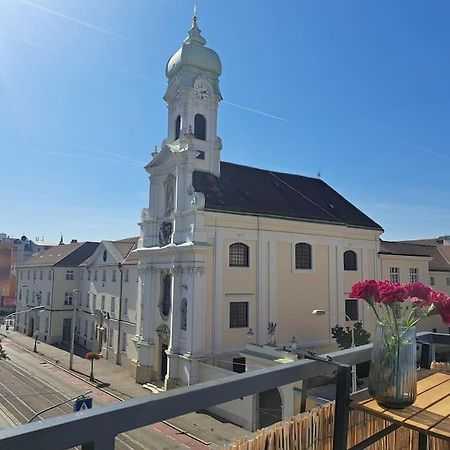 Art Deco Studio In Old Town Bratislava Exterior foto